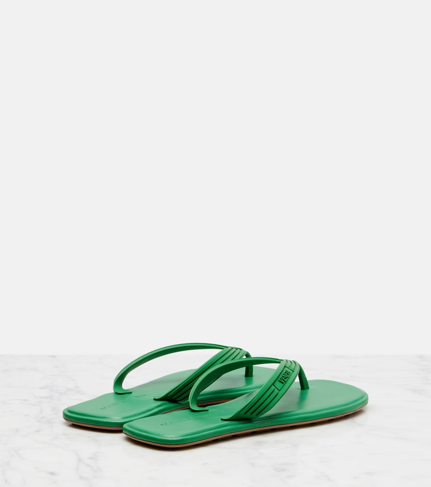  Bottega Veneta Bottega Veneta Sampieri Thong Sandals 