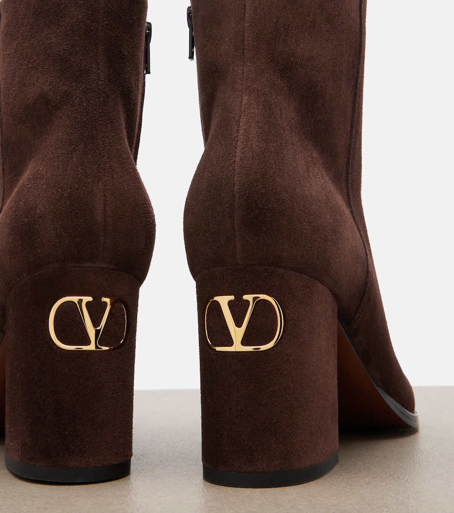  Valentino Garavani Valentino Garavani Fawcette Vlogo Suede Ankle Boots 