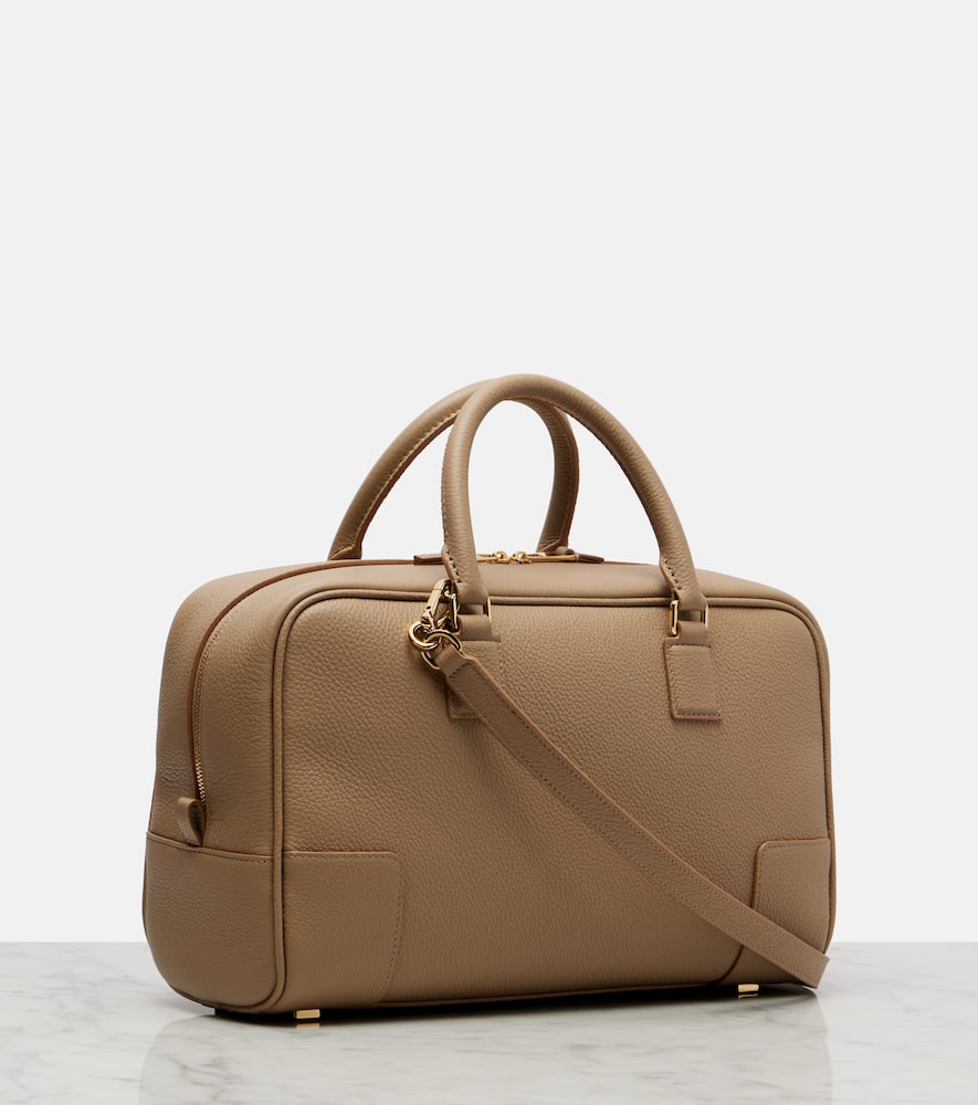 Loewe Amazona 28 Leather Tote Bag In Sand