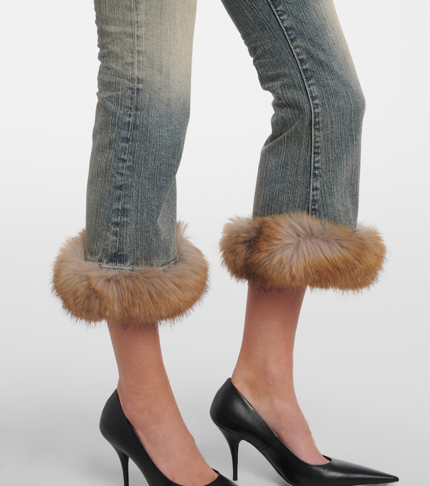 Low-Rise Capri Jeans