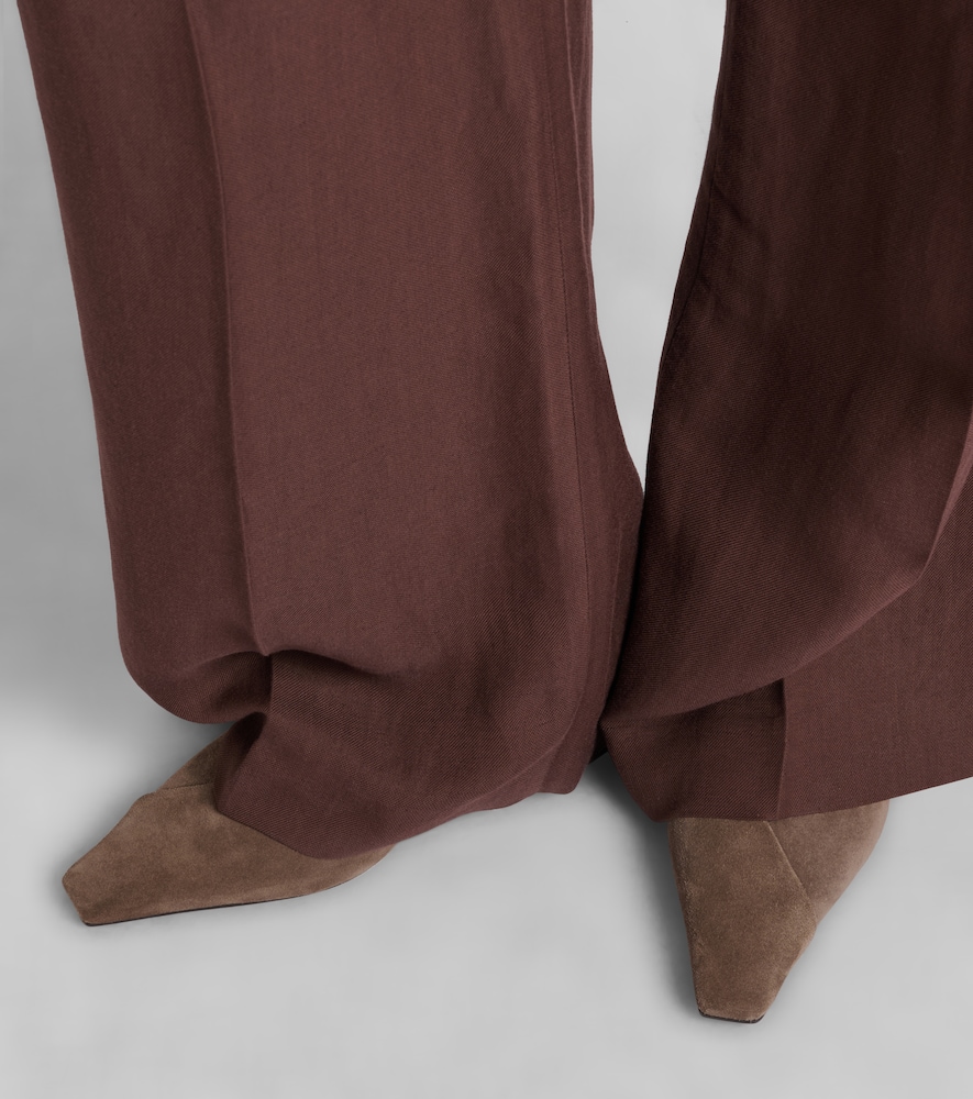 Brunello Cucinelli Suede slingback pumps