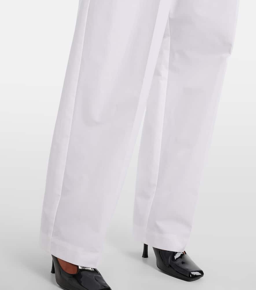 Shop Khaite Trenton Cotton Poplin Wide-leg Pants In Weiss