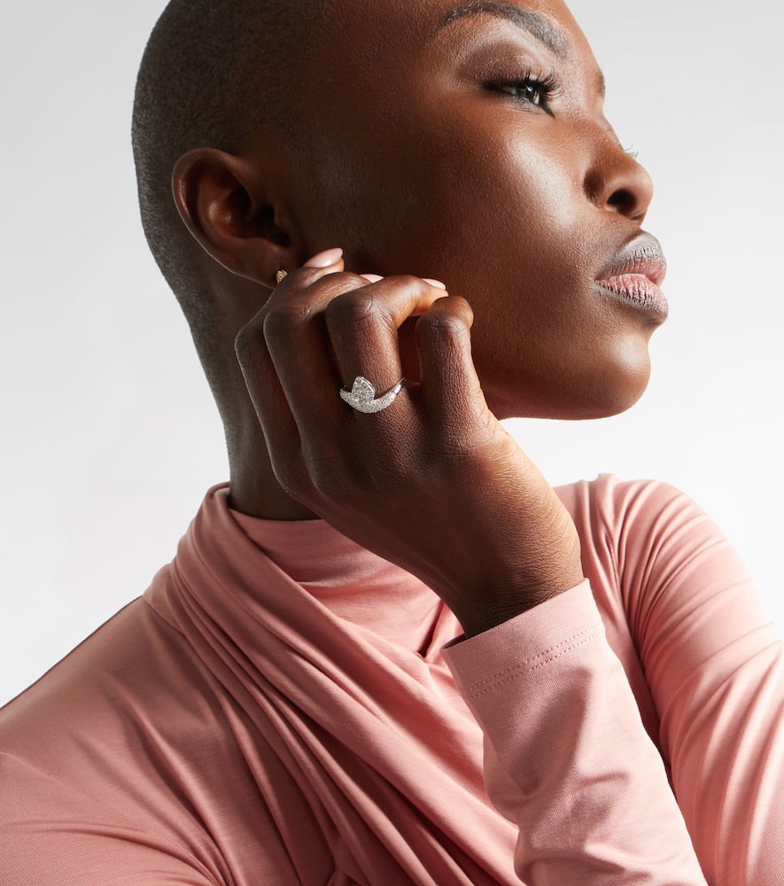 Persée Wave Alliance 18kt White Gold Ring With Diamonds In Metallic