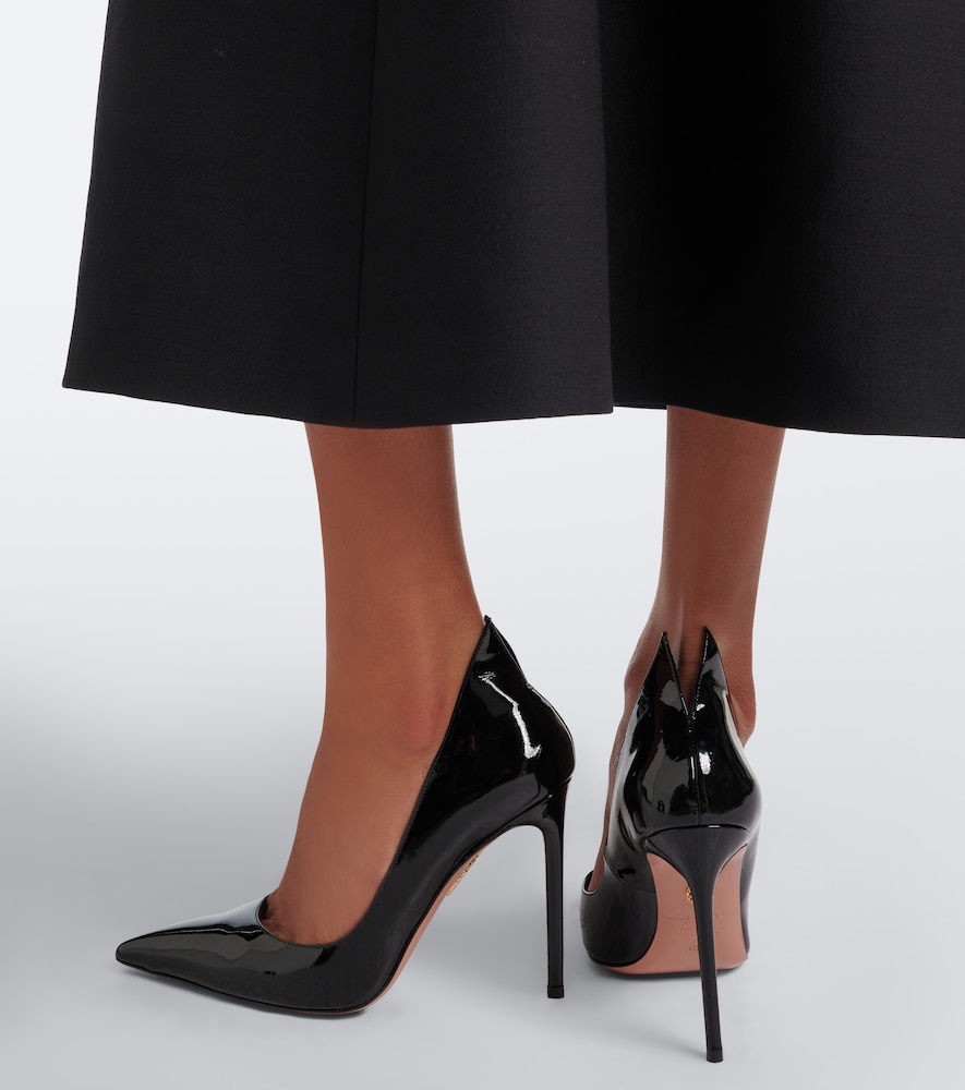 Linea Pumps