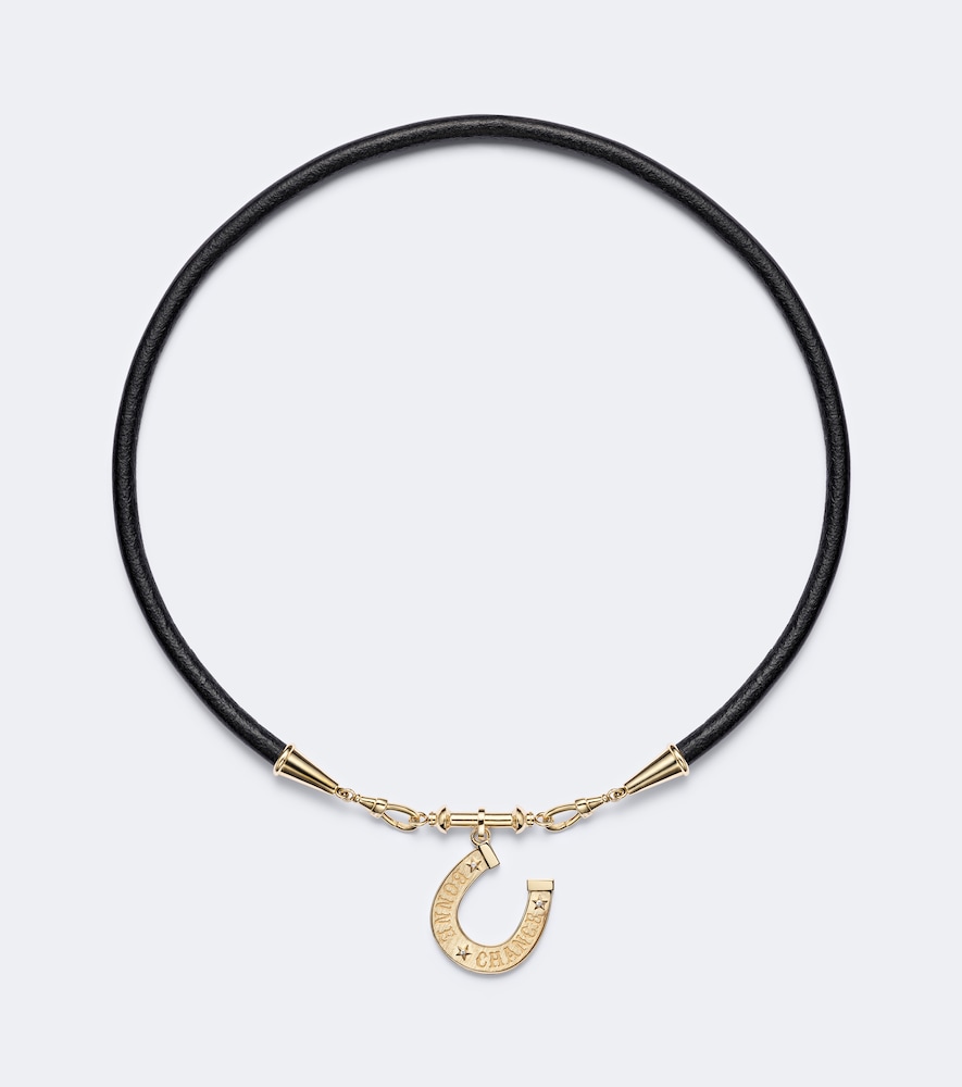 Marie Lichtenberg Collier Bonne Chance Small en or 18 ct cuir et diamants 10100 €