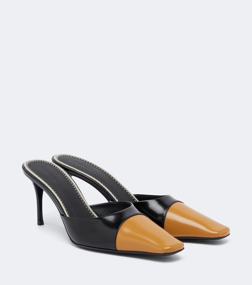 Mules in pelle
