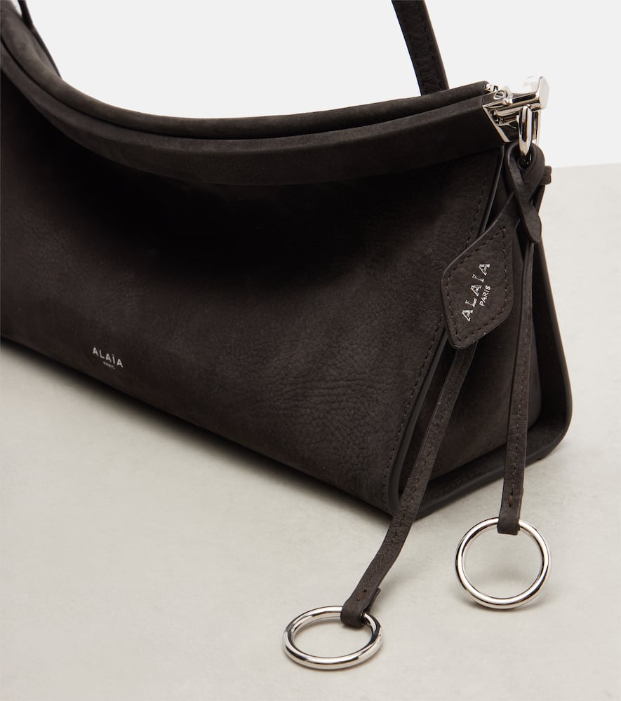 Alaïa Le Click East West Medium Shoulder Bag In Gray