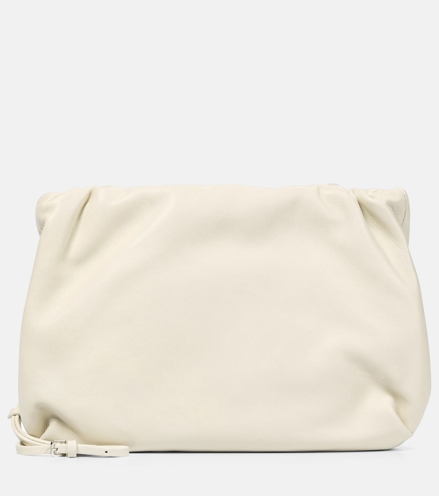 入手困難♪【The Row】Bourse Clutch Bag in Leather Ivory Bourse Clutch Bag White in Leather – The Row