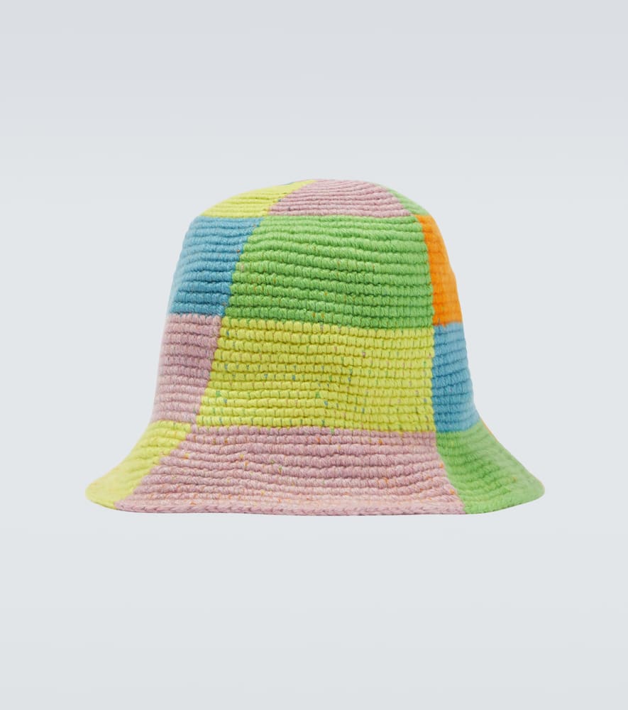 the elder statesman chapeau bob en crochet de cachemire