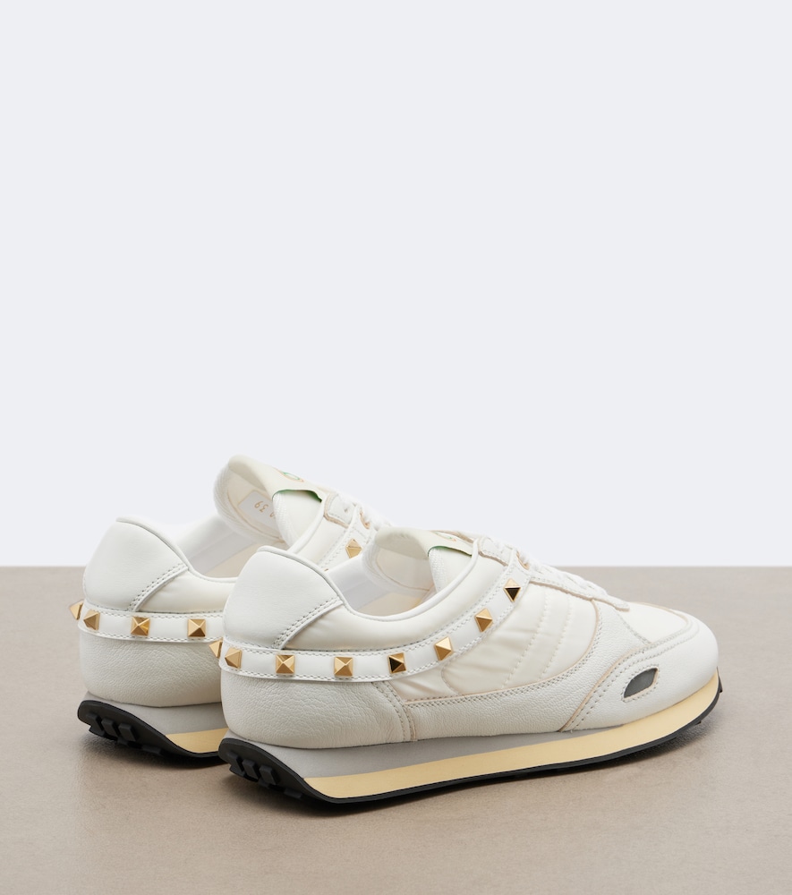 Garavani Stud Up Sneakers