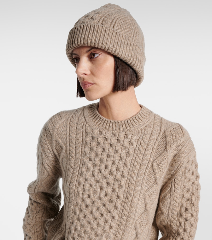Loro Piana Cable-knit cashmere beanie
