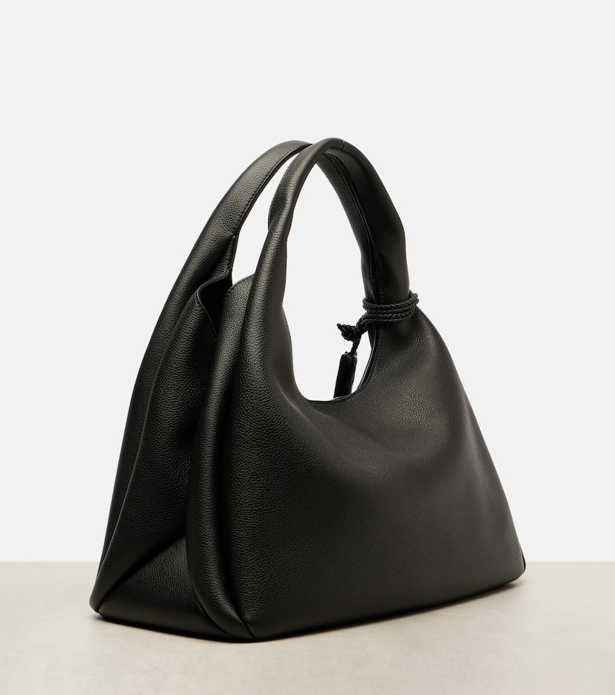 Bottega Veneta Great Campana Leather Shoulder Bag In Black