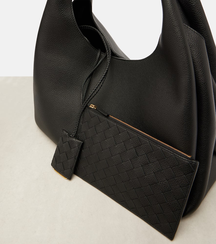 Bottega Veneta Great Campana Leather Shoulder Bag In Black