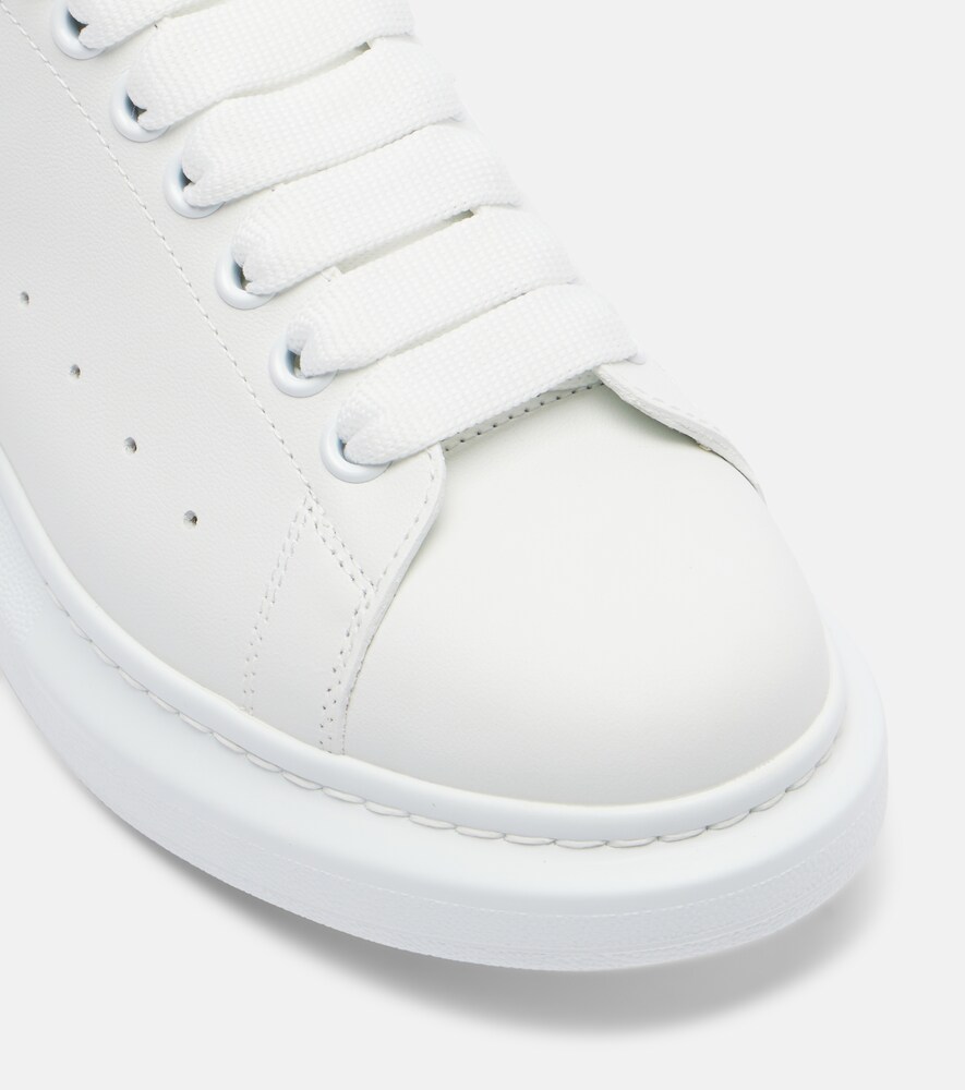  Mcqueen Mcqueen Oversized Leather Sneakers 