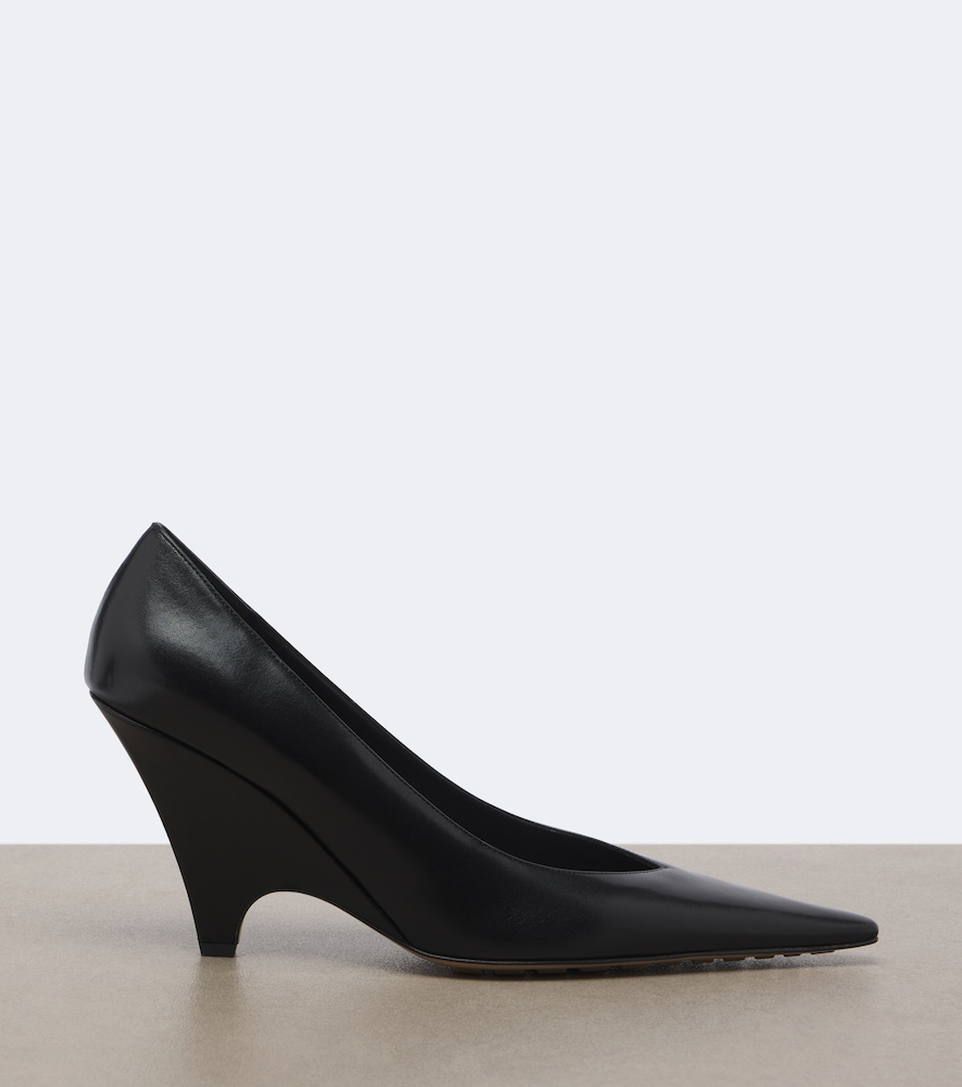 Adut Pumps