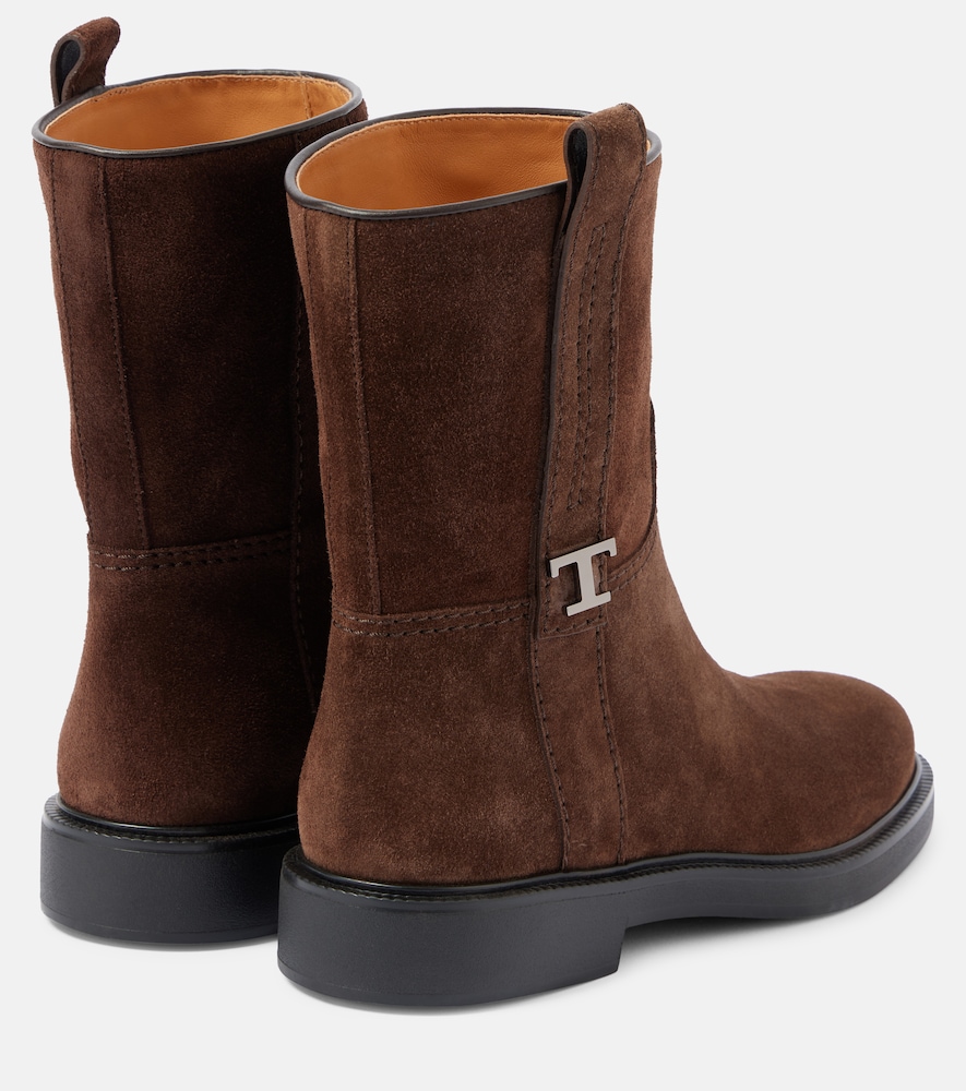  Tod's Tod's Suede Ankle Boots 