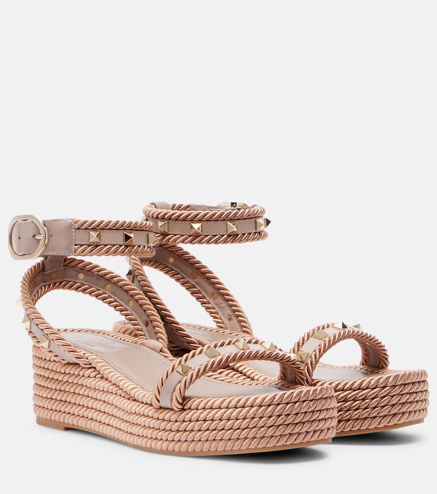 Rockstud platform sandals