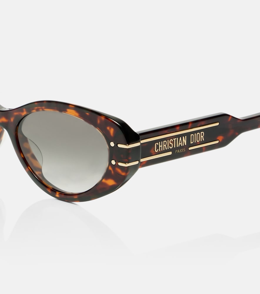  Dior Eyewear Dior Eyewear Diorsignature B8u Oval Sunglasses 