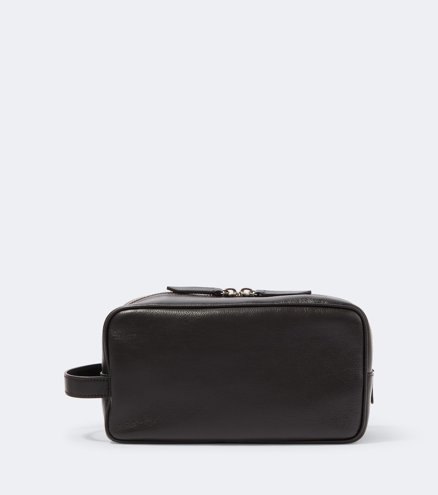 Metier Métier Leather Toiletry Bag In Brown