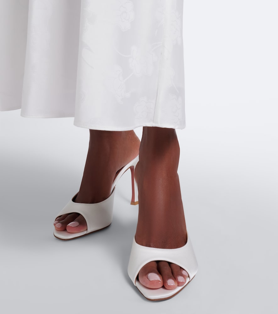Alexa Mules