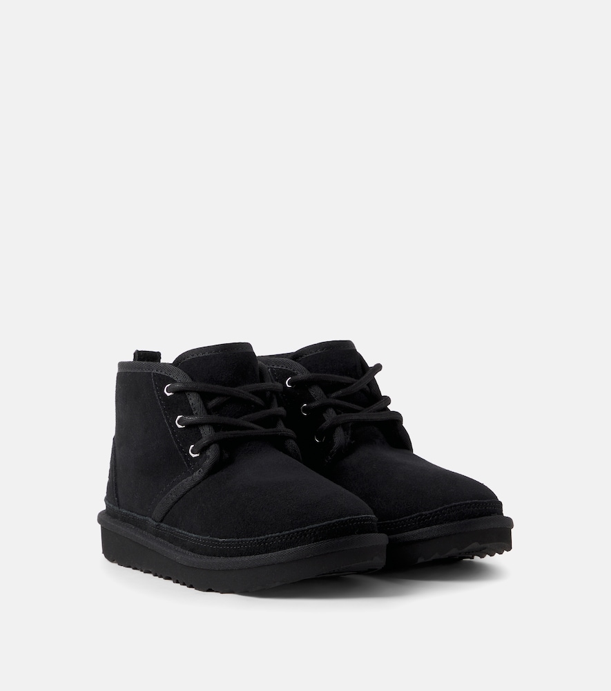 Stivaletti stringati in suede