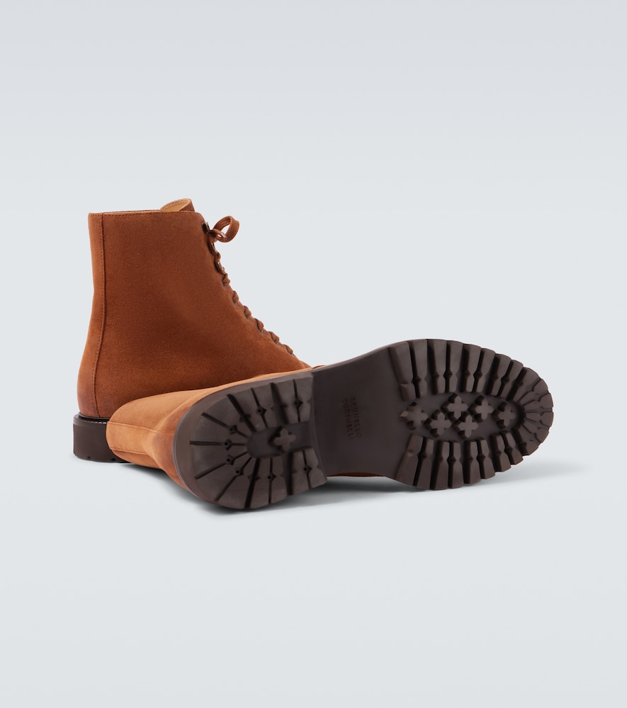  Brunello Cucinelli Brunello Cucinelli Suede Lace-up Boots 