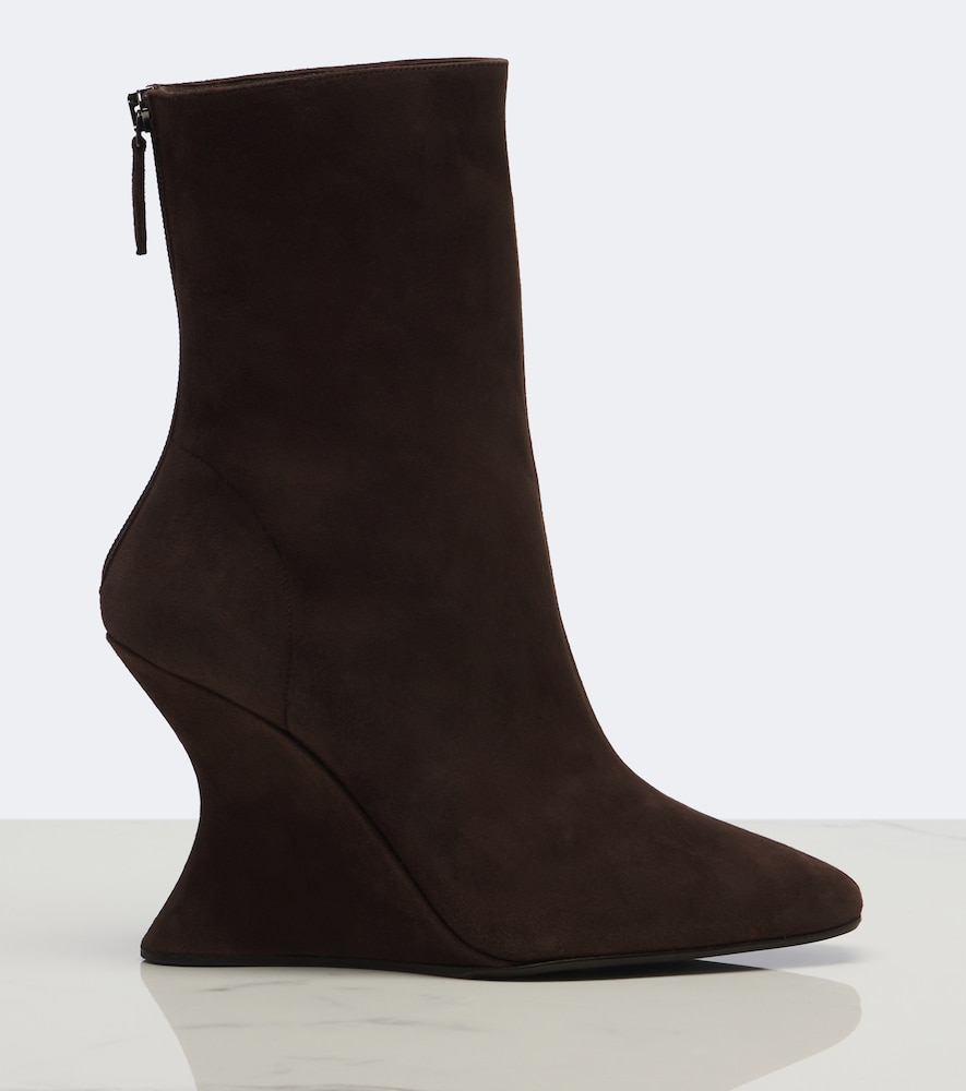 Amore Ankle Boots