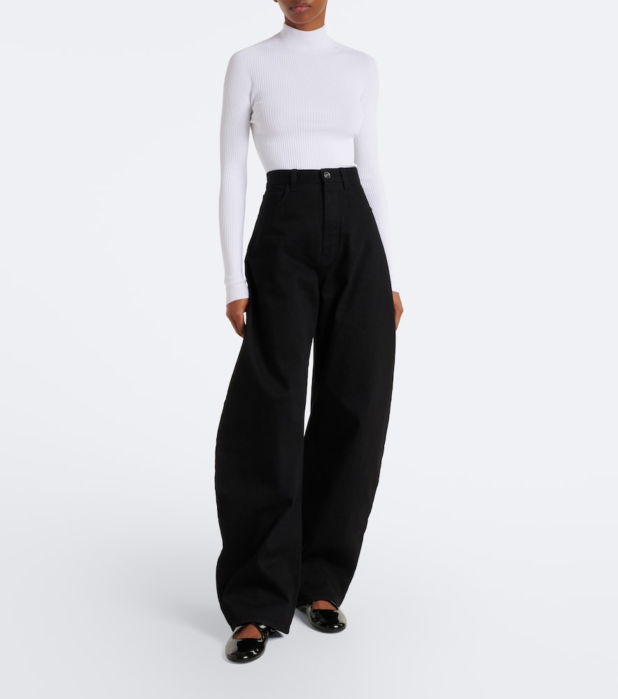 Alaïa Criss Cross Ballet Flats
