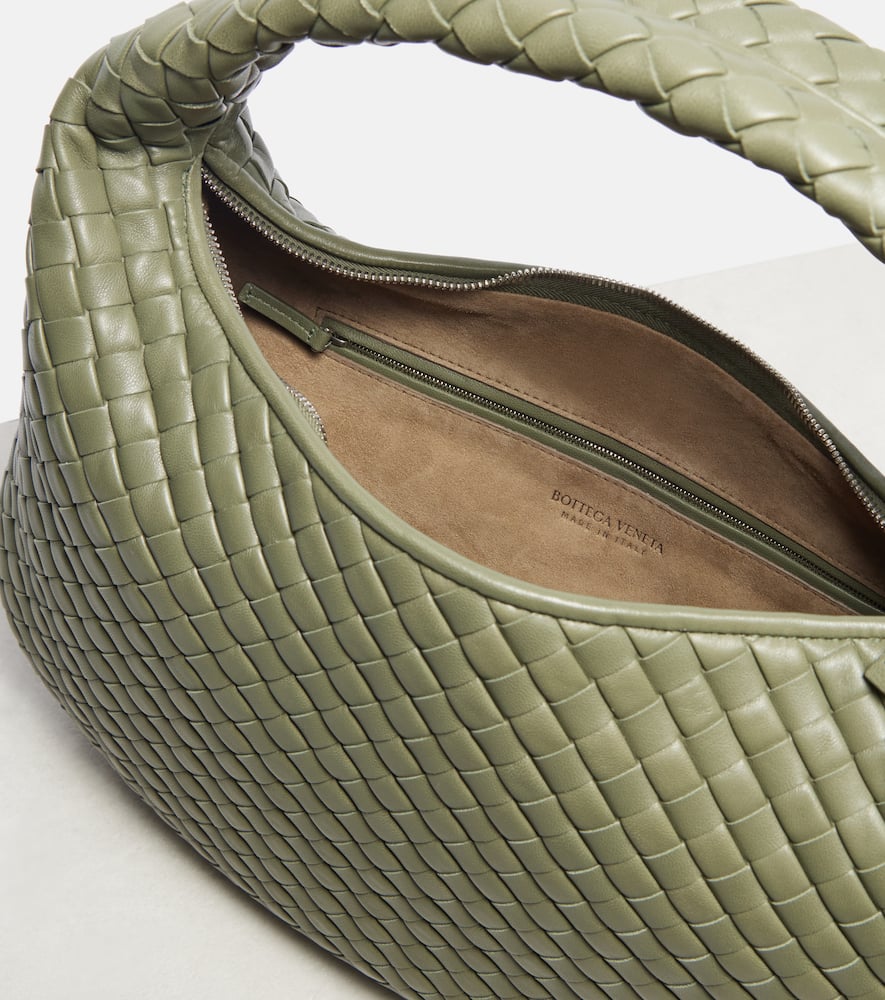 Bottega Veneta Veneta Intrecciato Medium Leather Shoulder Bag In Green