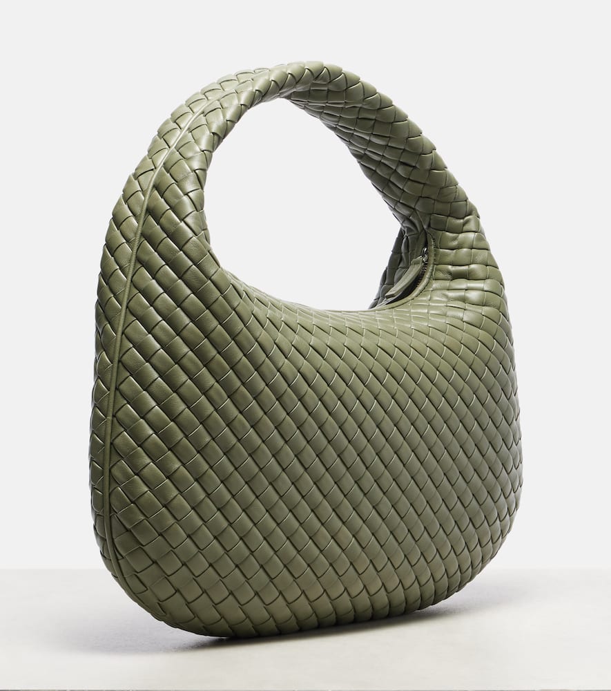 Bottega Veneta Veneta Intrecciato Medium Leather Shoulder Bag In Green
