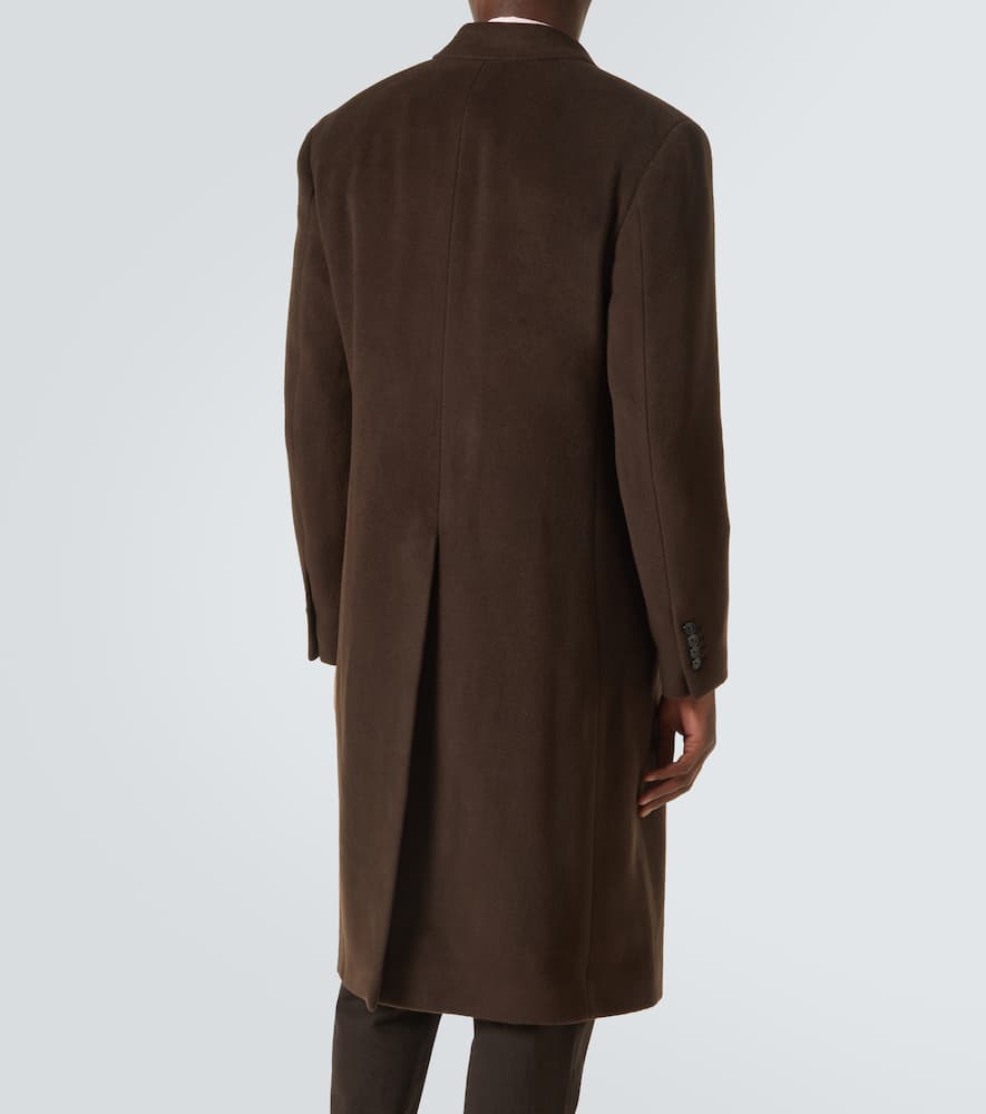Lardini Brooch-detail Double-breasted Coat In Brown
