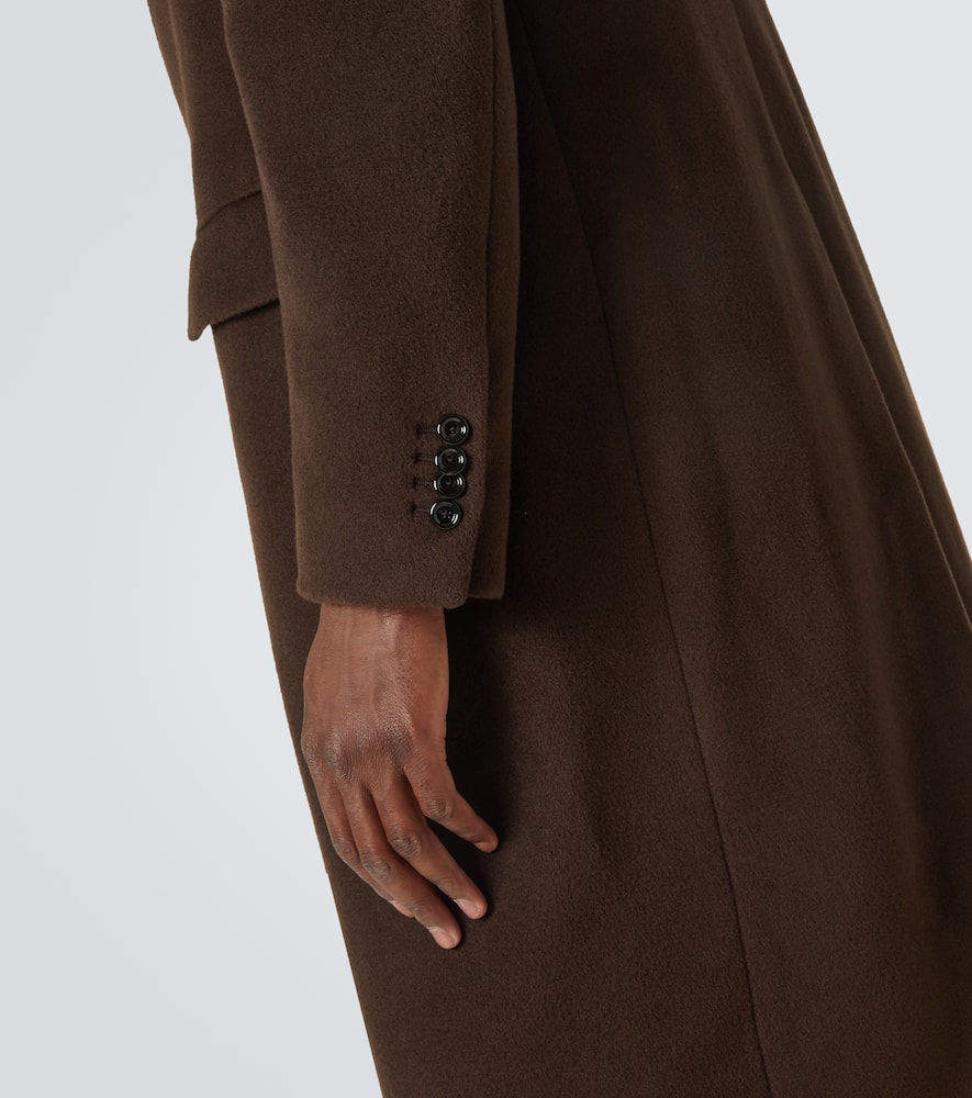 Lardini Brooch-detail Double-breasted Coat In Brown