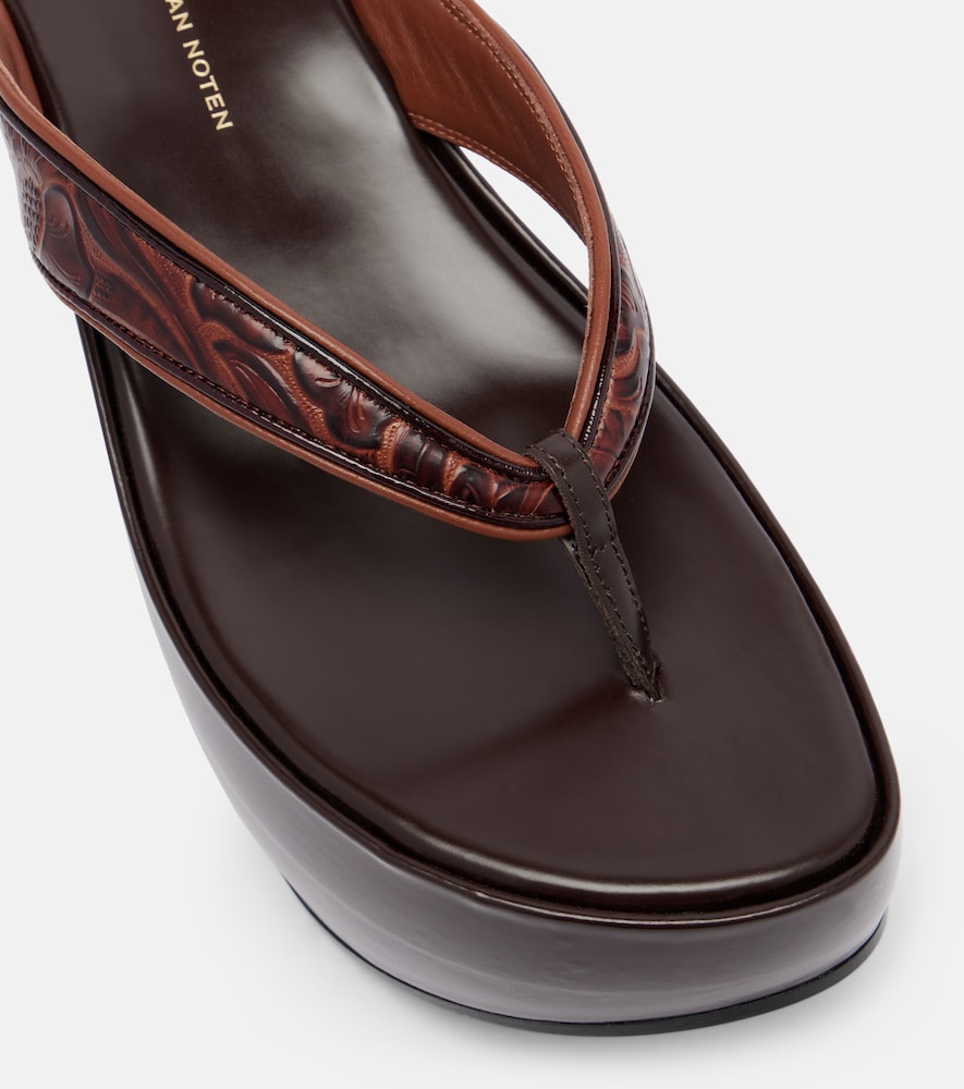  Dries Van Noten Dries Van Noten Embossed Leather Thong Sandals 