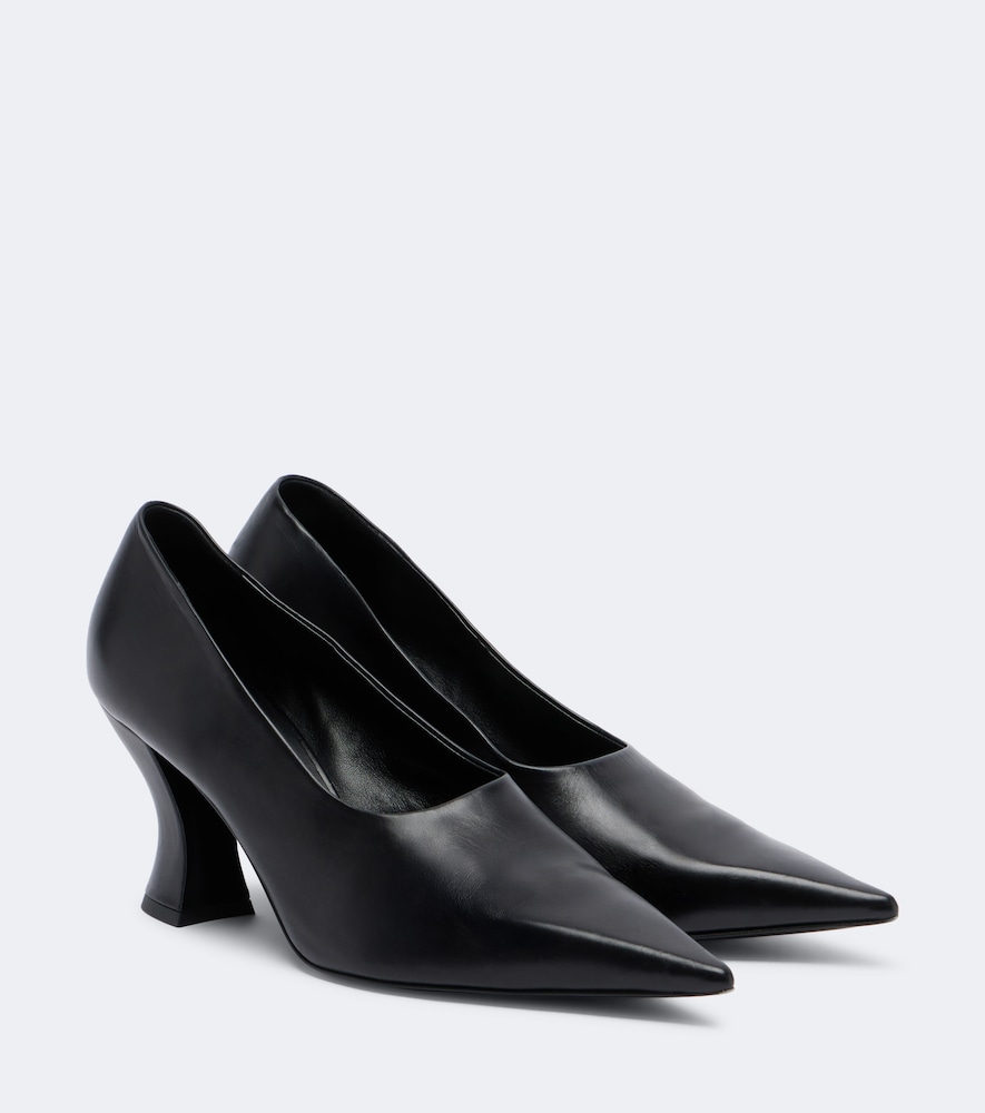 Khaite Colleen Leather Pumps In Black