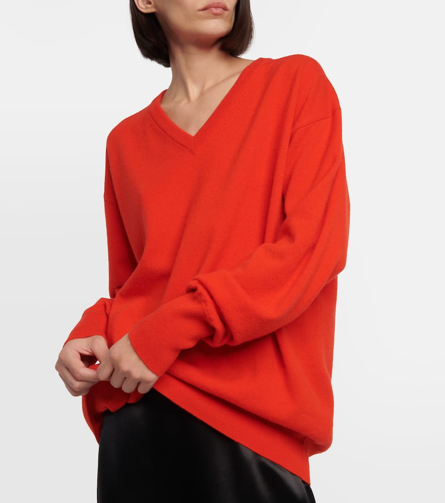 The Row Gracy Oversized Cashmere Sweater In Rot
