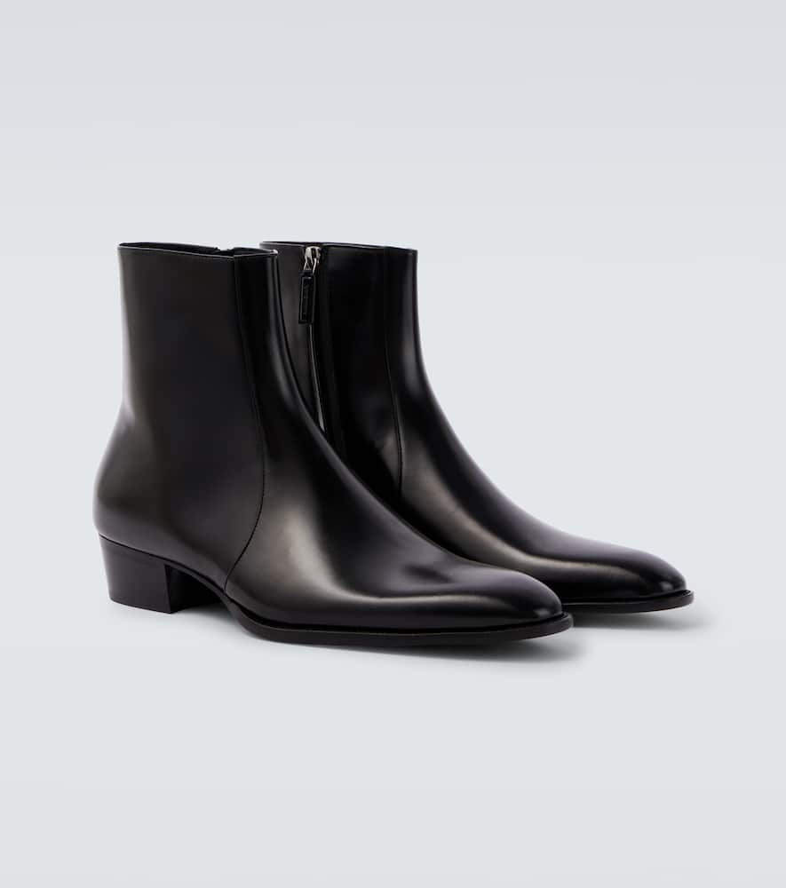 Saint Laurent Roman Boots In Smooth Leather In Black