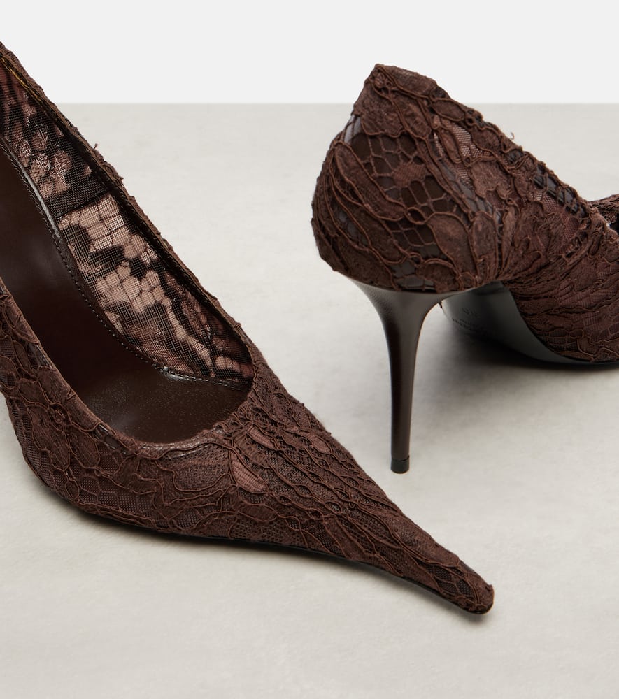 Saint Laurent Thierry 95 Lace Pumps In Brown