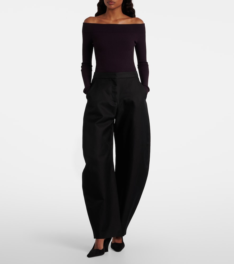  Alaia Alaã¯a Ribbed-knit Off-shoulder Bodysuit 