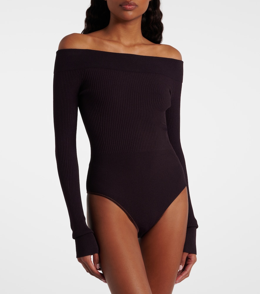  Alaia Alaã¯a Ribbed-knit Off-shoulder Bodysuit 
