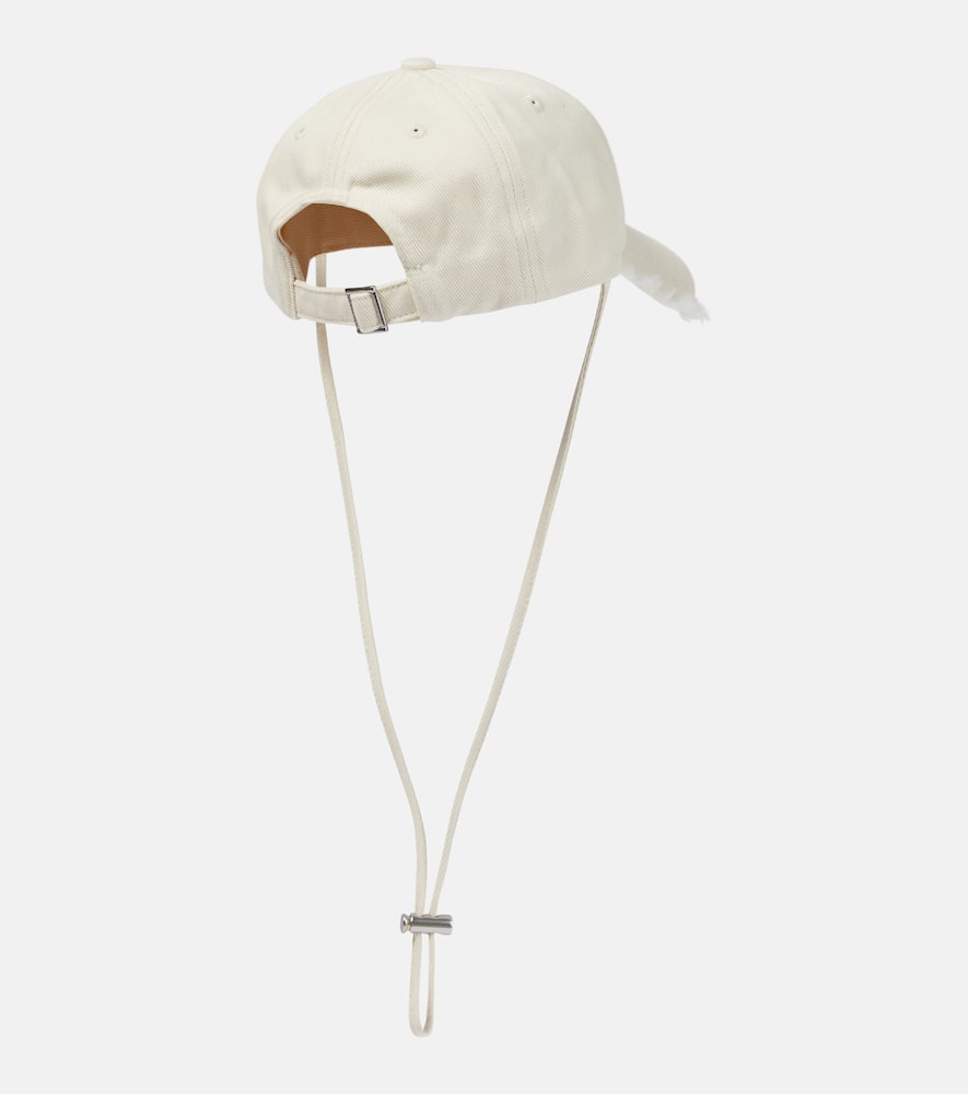 Jacquemus Jacquemu La Casquette Artichaut Fringe Baseball Cap In White