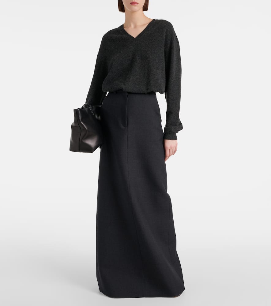 The Row Nuance Leather Tote Bag In Black