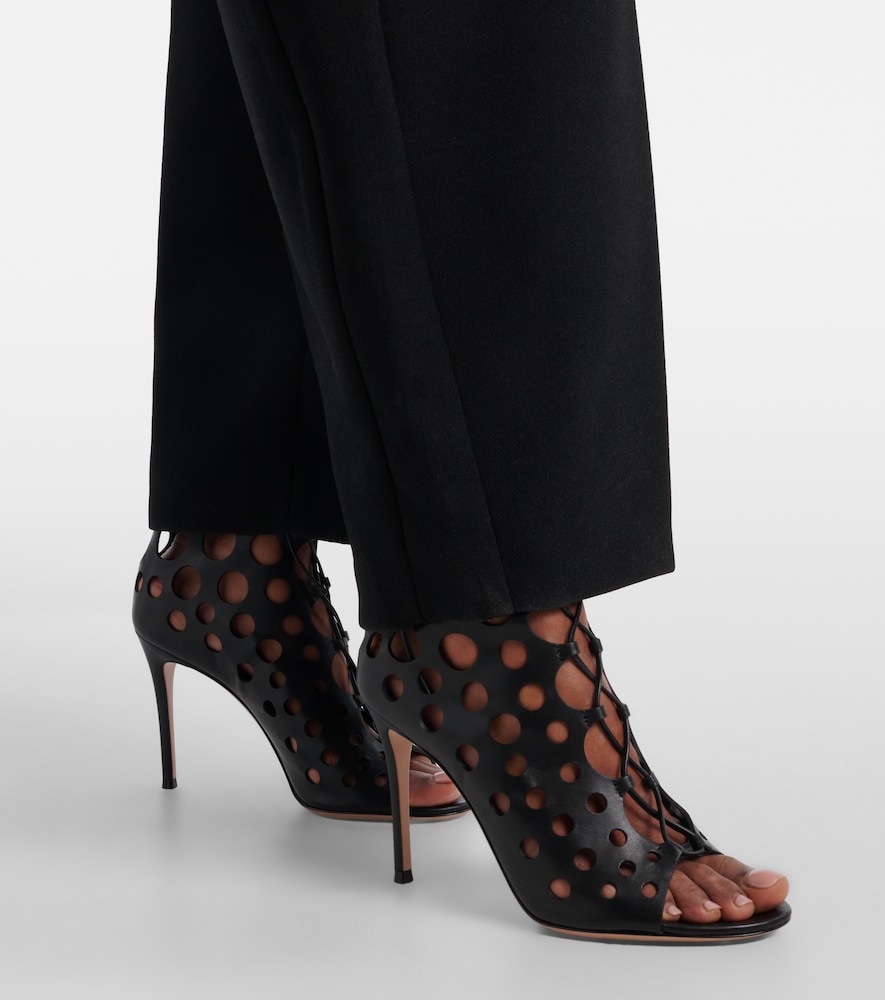 Gianvito Rossi 95 perforated leather pumps