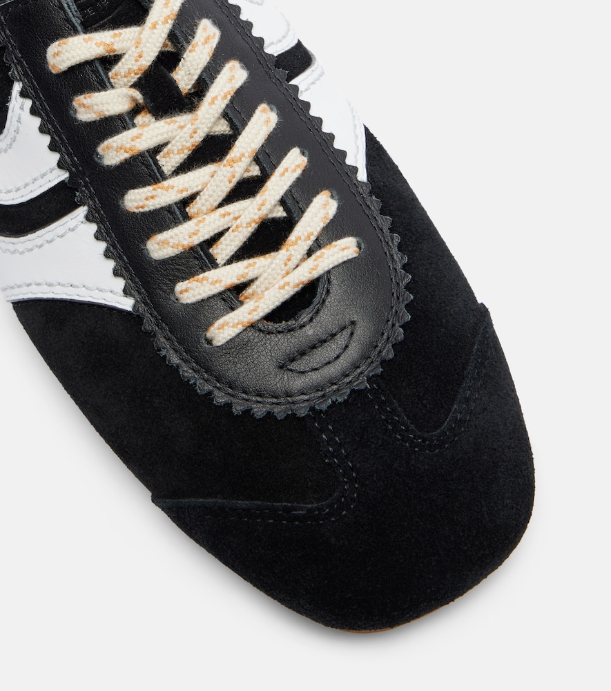  Dries Van Noten Dries Van Noten Suede Mules 