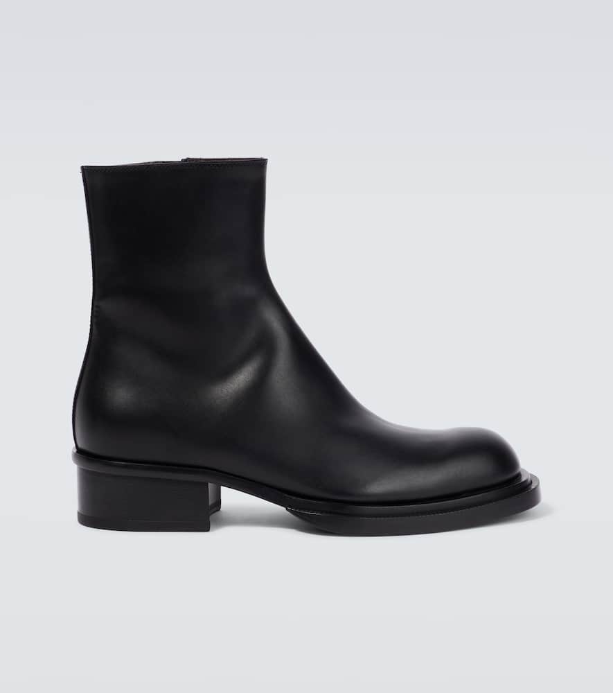 Alexander Mcqueen Black Leather Cuban Boots For Men In Black