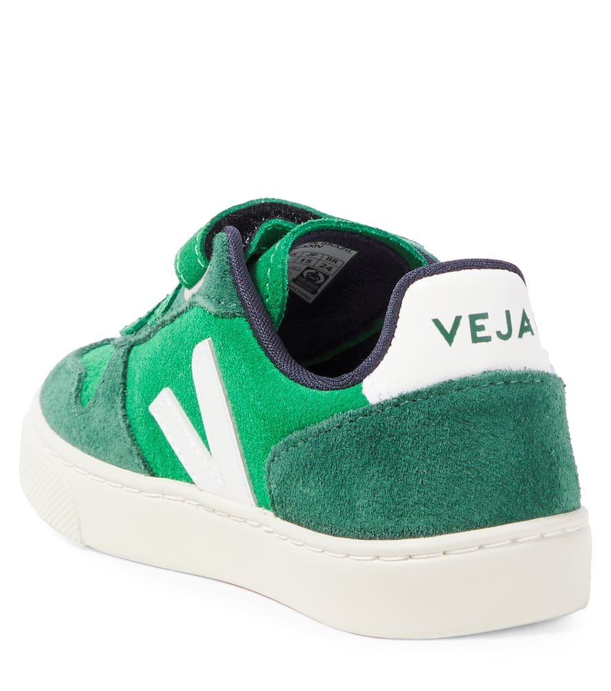 Veja Sneakers V-10 Aus Veloursleder In Grün