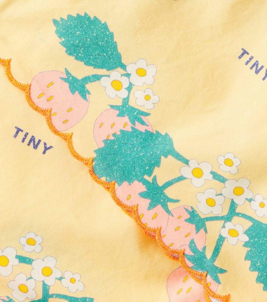 Tinycottons Strawberries Printed Scalloped Cotton Shorts In Yellow