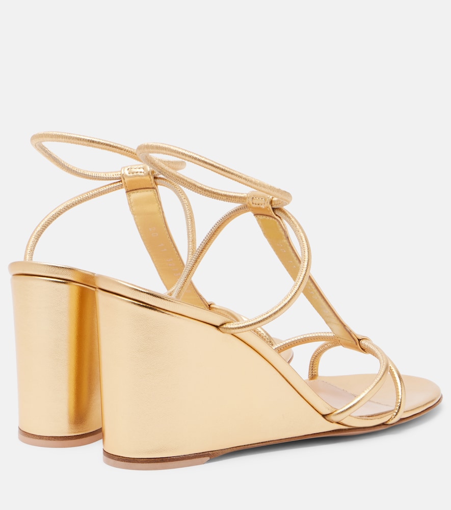  Gianvito Rossi Gianvito Rossi Wedge-sandalen Aus Metallic-leder 
