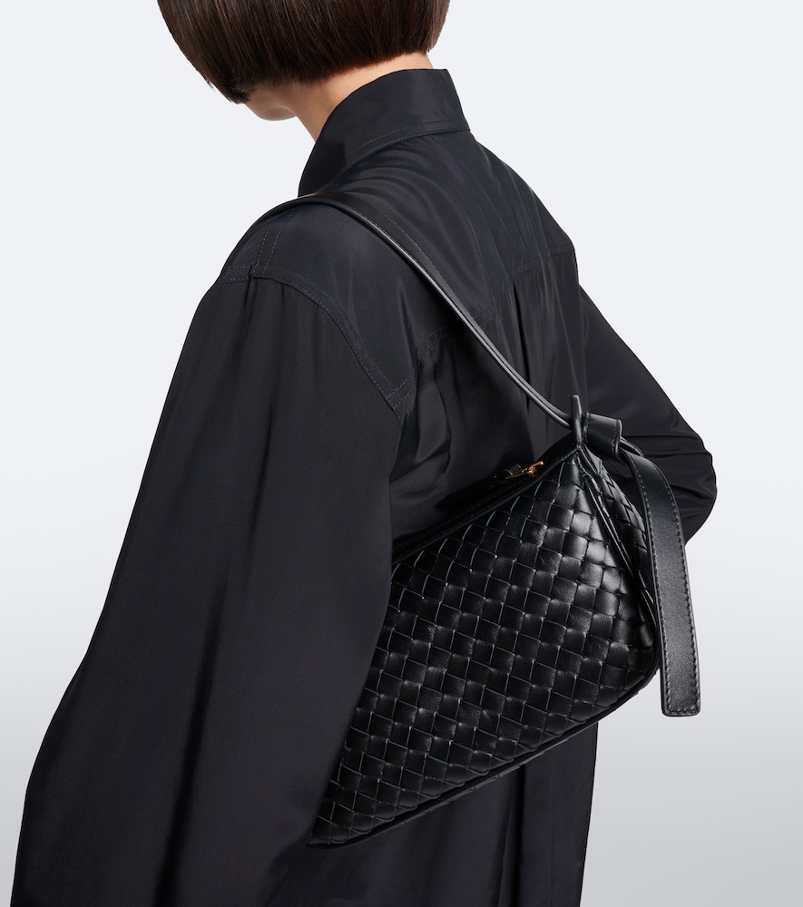 Nodo Intrecciato Shoulder Bag