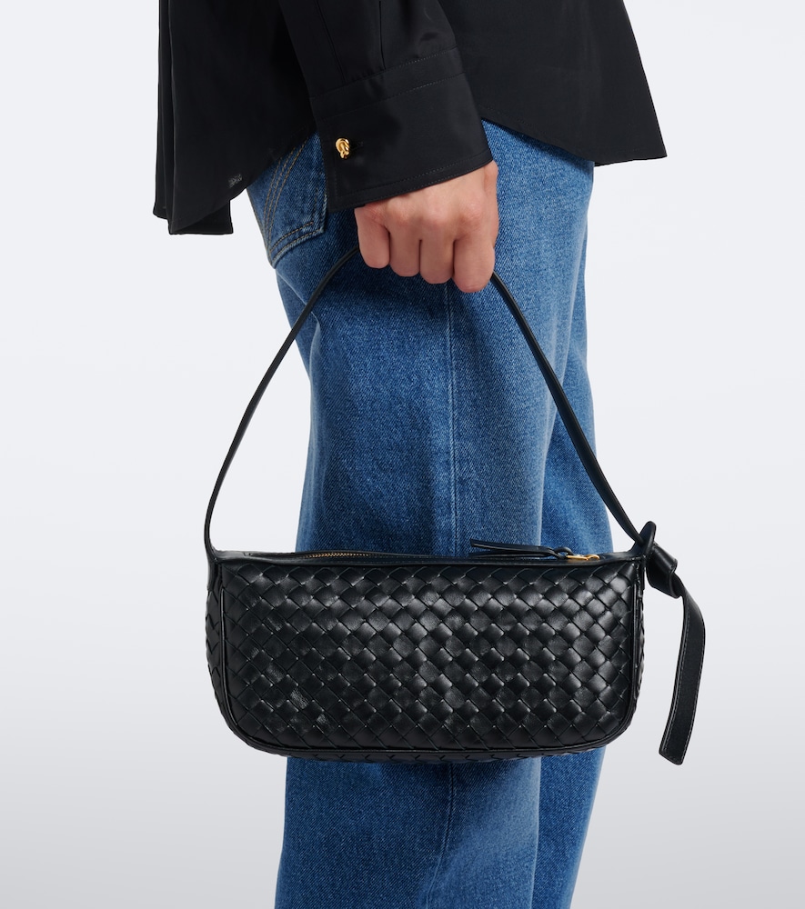 Nodo Intrecciato Shoulder Bag