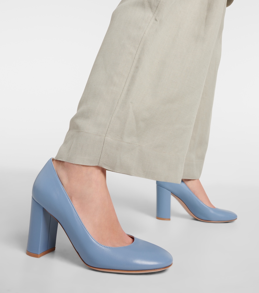 85 Pumps